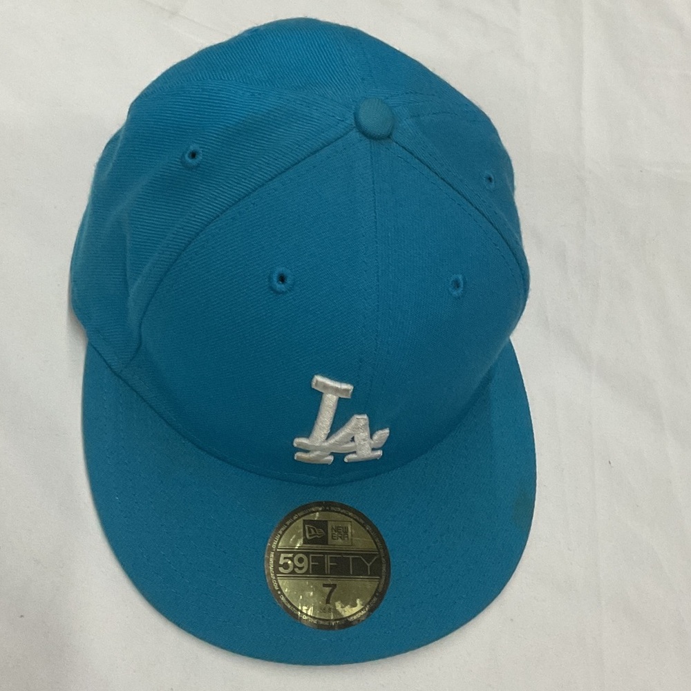 New Era Teal Fitted Cap with White LA Emblem 🧢